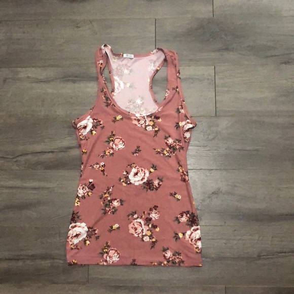 Ardene Tank Tops, originally $10 per tank asking $5 per tank - Picture 1 of 9
